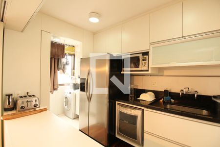 Apartamento à venda com 130m², 3 quartos e 4 vagasCozinha