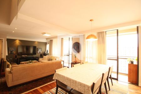 Sala de apartamento à venda com 3 quartos, 130m² em Vila Suzana, São Paulo