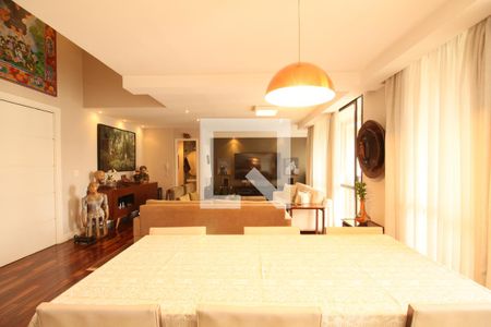 Sala de apartamento à venda com 3 quartos, 130m² em Vila Suzana, São Paulo