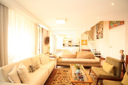 Sala de apartamento à venda com 3 quartos, 130m² em Vila Suzana, São Paulo