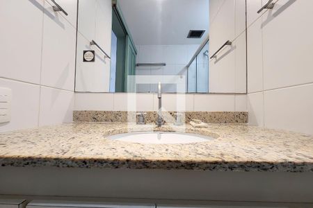 Apartamento à venda com 90m², 3 quartos e 2 vagasBanheiro da Suíte