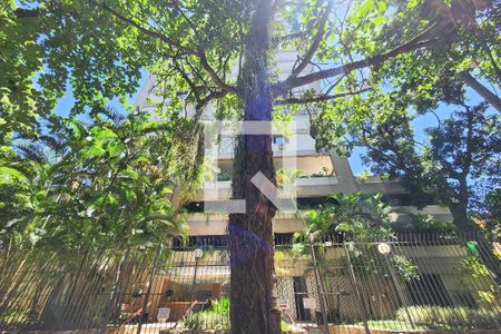 Apartamento à venda com 90m², 3 quartos e 2 vagasFachada