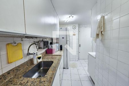 Apartamento à venda com 90m², 3 quartos e 2 vagasCozinha