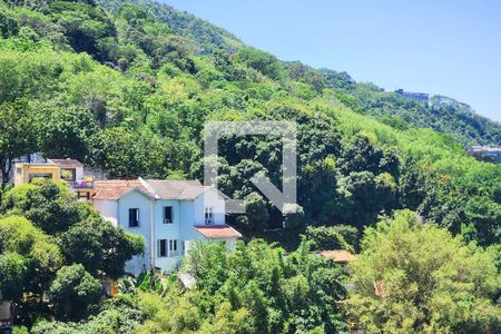 Apartamento à venda com 90m², 3 quartos e 2 vagasVista da Suíte