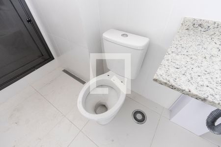 Studio para alugar com 28m², 1 quarto e sem vaga Studio para alugar com 28m², 1 quarto e sem vagaBanheiro