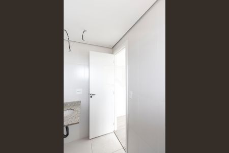 Studio para alugar com 28m², 1 quarto e sem vaga Studio para alugar com 28m², 1 quarto e sem vagaBanheiro