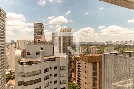 Sala de kitnet/studio para alugar com 1 quarto, 30m² em Indianópolis, São Paulo