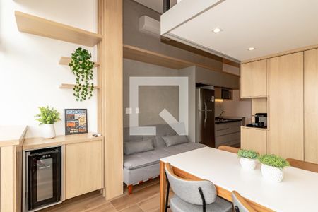 Sala de kitnet/studio para alugar com 1 quarto, 30m² em Indianópolis, São Paulo