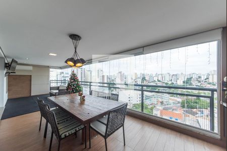 Apartamento à venda com 193m², 3 quartos e 3 vagasVaranda