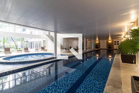 Apartamento à venda com 193m², 3 quartos e 3 vagasPiscina Coberta