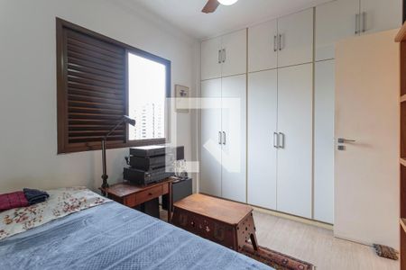 Apartamento à venda com 77m², 3 quartos e 1 vagaQuarto 2