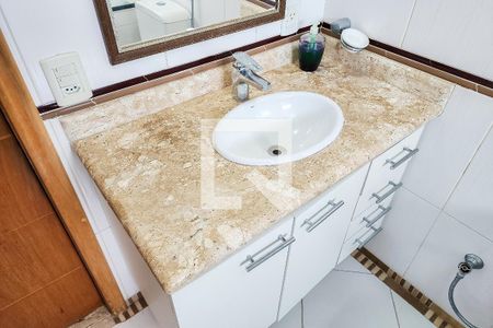 Apartamento à venda com 64m², 2 quartos e 1 vagaBanheiro 