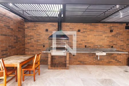 Apartamento à venda com 56m², 2 quartos e 1 vaga Apartamento à venda com 56m², 2 quartos e 1 vagaÁrea comum - Churrasqueira