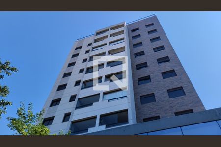 Apartamento à venda com 56m², 2 quartos e 1 vaga Apartamento à venda com 56m², 2 quartos e 1 vagaFachada