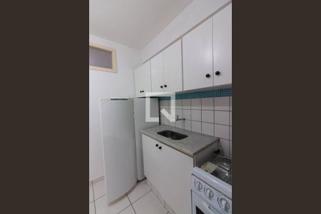 Sala/Cozinha de kitnet/studio para alugar com 1 quarto, 28m² em Asa Norte , Brasília