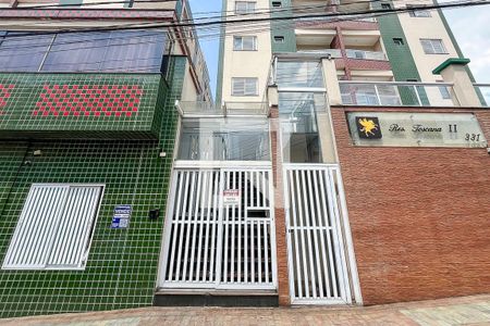 Apartamento à venda com 107m², 2 quartos e 1 vagaFachada + plaquinha