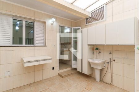 Casa à venda com 150m², 2 quartos e 1 vagaÁrea de Serviço