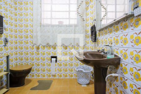 Casa à venda com 305m², 3 quartos e 1 vagaBanheiro