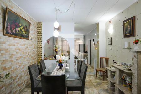 Casa à venda com 305m², 3 quartos e 1 vagaSala de jantar