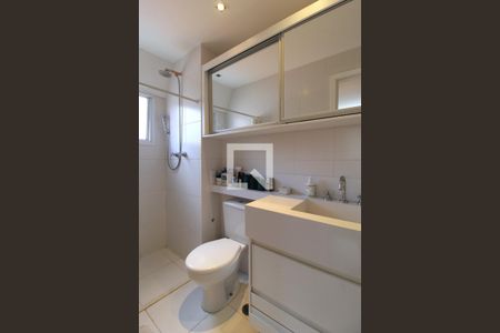 Apartamento à venda com 63m², 2 quartos e 2 vagasBanheiro da Suíte