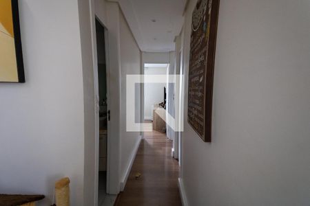 Corredor de apartamento à venda com 3 quartos, 60m² em Vila Bela, São Paulo