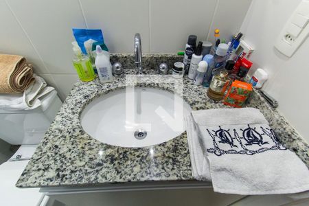 Apartamento à venda com 62m², 2 quartos e 1 vaga Apartamento à venda com 62m², 2 quartos e 1 vagaBanheiro