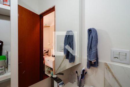 Casa à venda com 360m², 3 quartos e 4 vagasBanheiro da Suíte 1