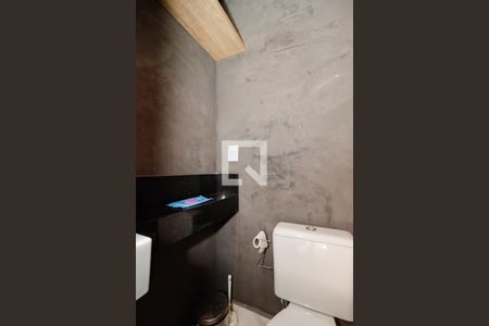 Casa à venda com 360m², 3 quartos e 4 vagasBanheiro de serviço