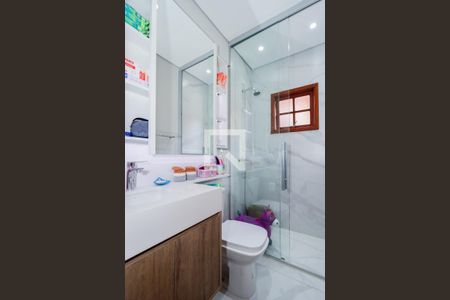 Casa à venda com 360m², 3 quartos e 4 vagasBanheiro da Suíte 2