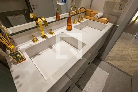 Apartamento à venda com 112m², 2 quartos e 2 vagasSuíte 1 - Banheiro