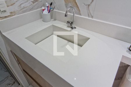 Apartamento à venda com 71m², 2 quartos e 1 vagaBanheiro da Suíte