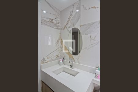 Apartamento à venda com 71m², 2 quartos e 1 vagaBanheiro da Suíte