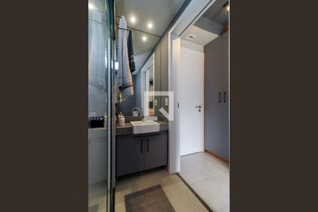 Banheiro de apartamento para alugar com 1 quarto, 38m² em Santo Amaro, São Paulo