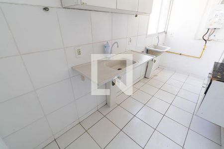 Apartamento para alugar com 45m², 2 quartos e sem vagaCozinha e Área de Serviço