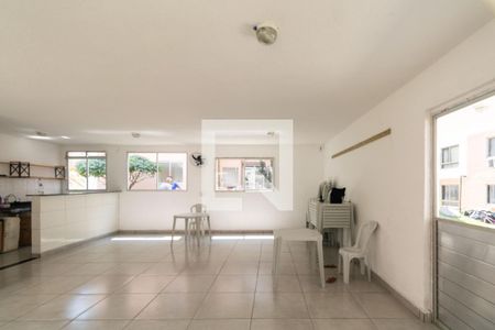 Apartamento para alugar com 45m², 2 quartos e sem vagaÁrea comum - Salão de festas