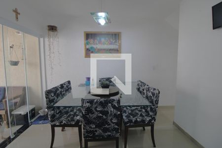 Casa de condomínio para alugar com 90m², 2 quartos e 2 vagasCozinha