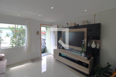 Casa de condomínio para alugar com 90m², 2 quartos e 2 vagasSala