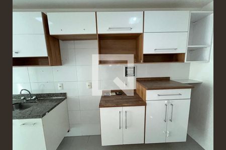 Apartamento para alugar com 64m², 2 quartos e 1 vagaCozinha