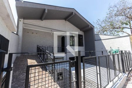 Casa à venda com 220m², 3 quartos e 5 vagasFachada