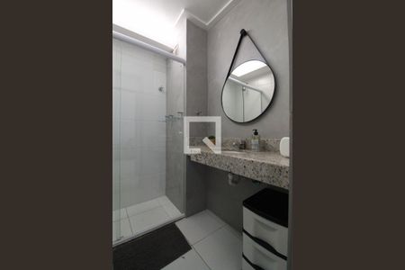Apartamento à venda com 75m², 2 quartos e 1 vaga Apartamento à venda com 75m², 2 quartos e 1 vagaBanheiro social