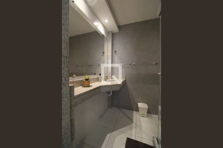 Apartamento à venda com 75m², 2 quartos e 1 vaga Apartamento à venda com 75m², 2 quartos e 1 vagaBanheiro da suite