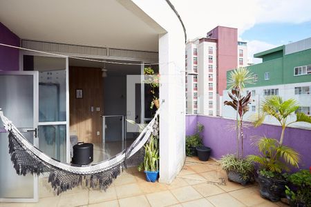 Apartamento à venda com 130m², 2 quartos e 2 vagasCobertura