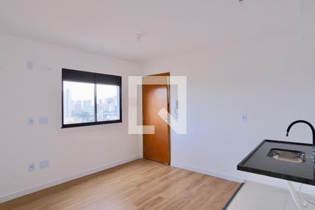 Sala/Cozinha de apartamento à venda com 2 quartos, 37m² em Quarta Parada, São Paulo