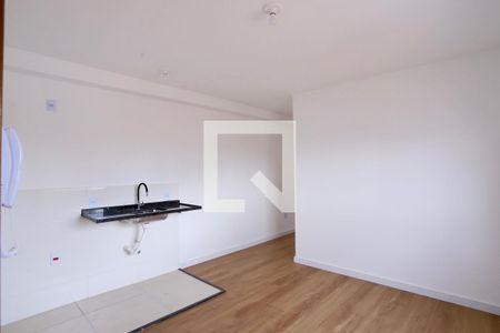 Sala/Cozinha de apartamento à venda com 2 quartos, 37m² em Quarta Parada, São Paulo