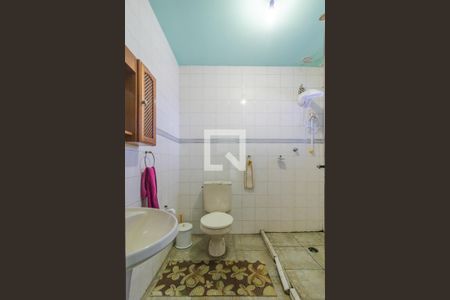 Casa à venda com 420m², 3 quartos e 5 vagasBanheiro 2