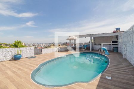 Casa à venda com 420m², 3 quartos e 5 vagasQuintal