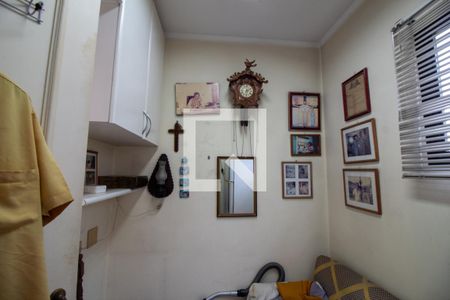 Apartamento à venda com 192m², 4 quartos e 3 vagas Apartamento à venda com 192m², 4 quartos e 3 vagasQuarto de Serviço