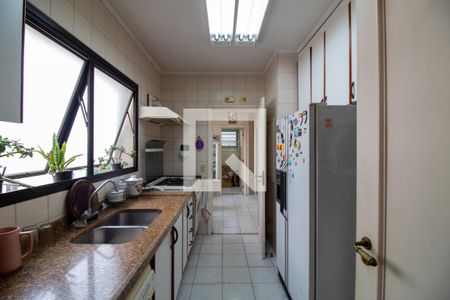 Apartamento à venda com 192m², 4 quartos e 3 vagas Apartamento à venda com 192m², 4 quartos e 3 vagasCozinha