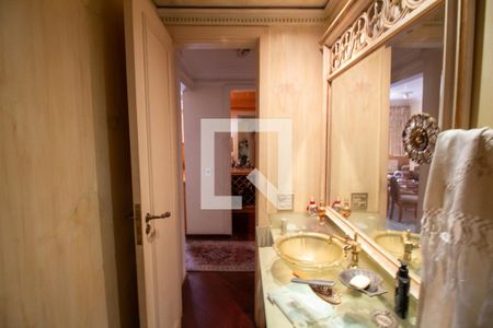 Apartamento à venda com 192m², 4 quartos e 3 vagas Apartamento à venda com 192m², 4 quartos e 3 vagasLavabo