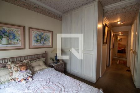 Apartamento à venda com 192m², 4 quartos e 3 vagas Apartamento à venda com 192m², 4 quartos e 3 vagasQuarto 3 - Suíte 1